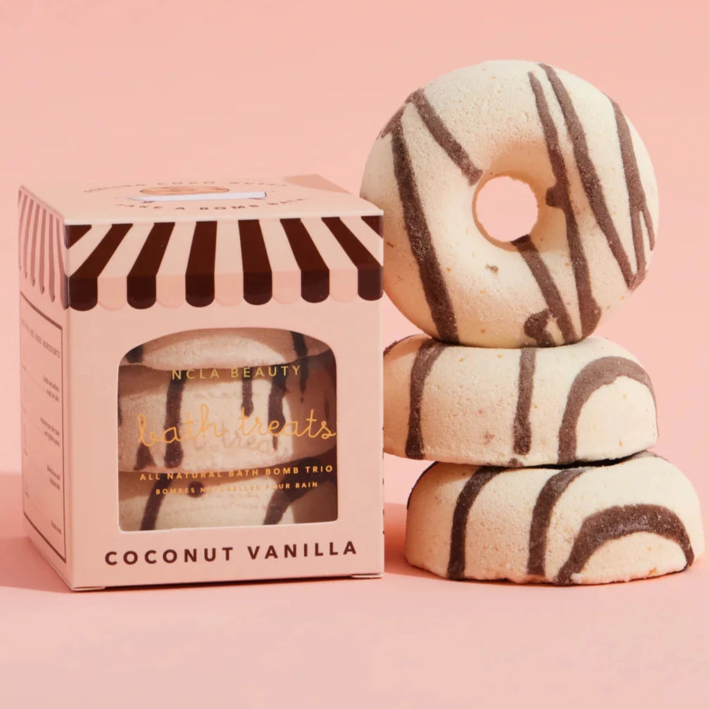 NEW Victoria sold Secret PINK Bath bombs