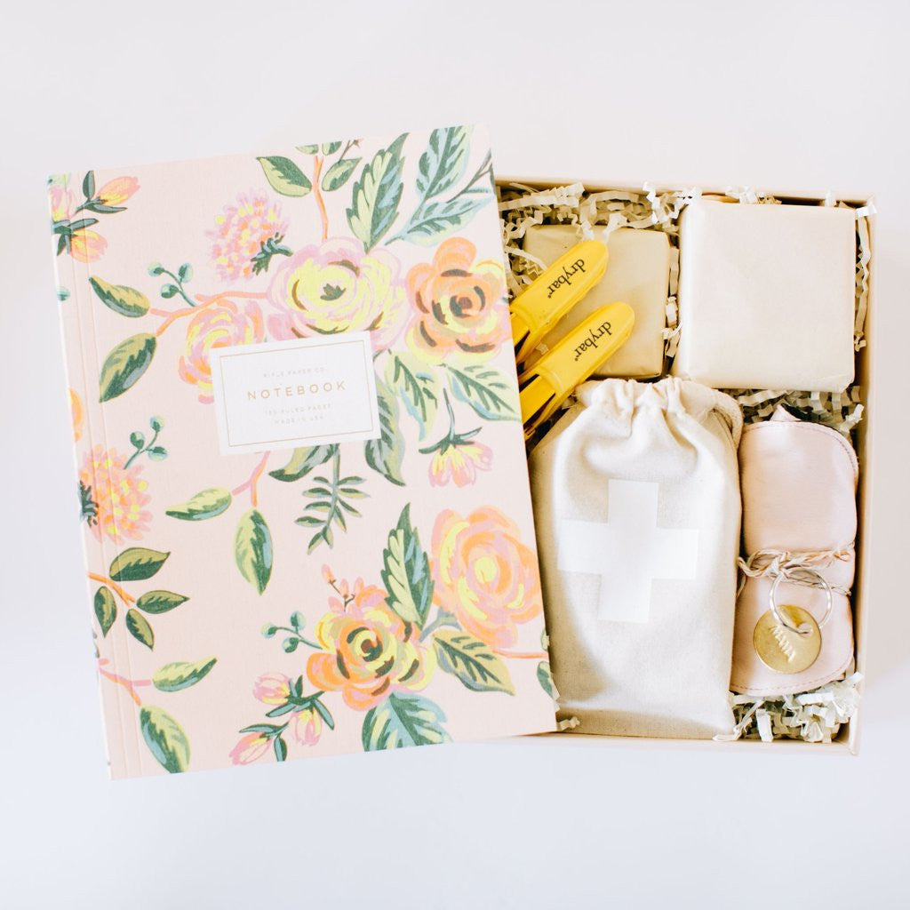 Foxtale Boxes FOX TALES // The Best Gift Boxes for Your Favorite Pregnant Foxes