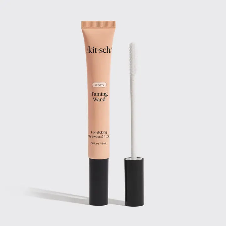 Kit Sche Tanning Wand with applicator on a white background