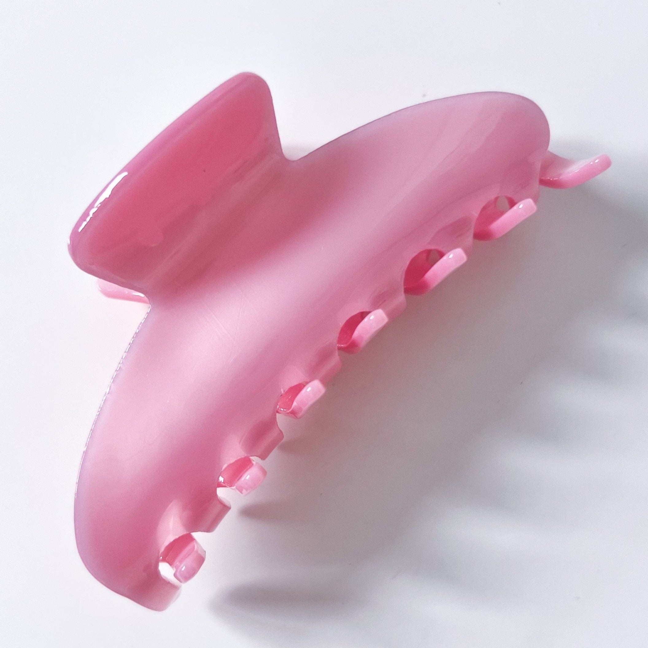 Bubblegum Pink Claw Clip